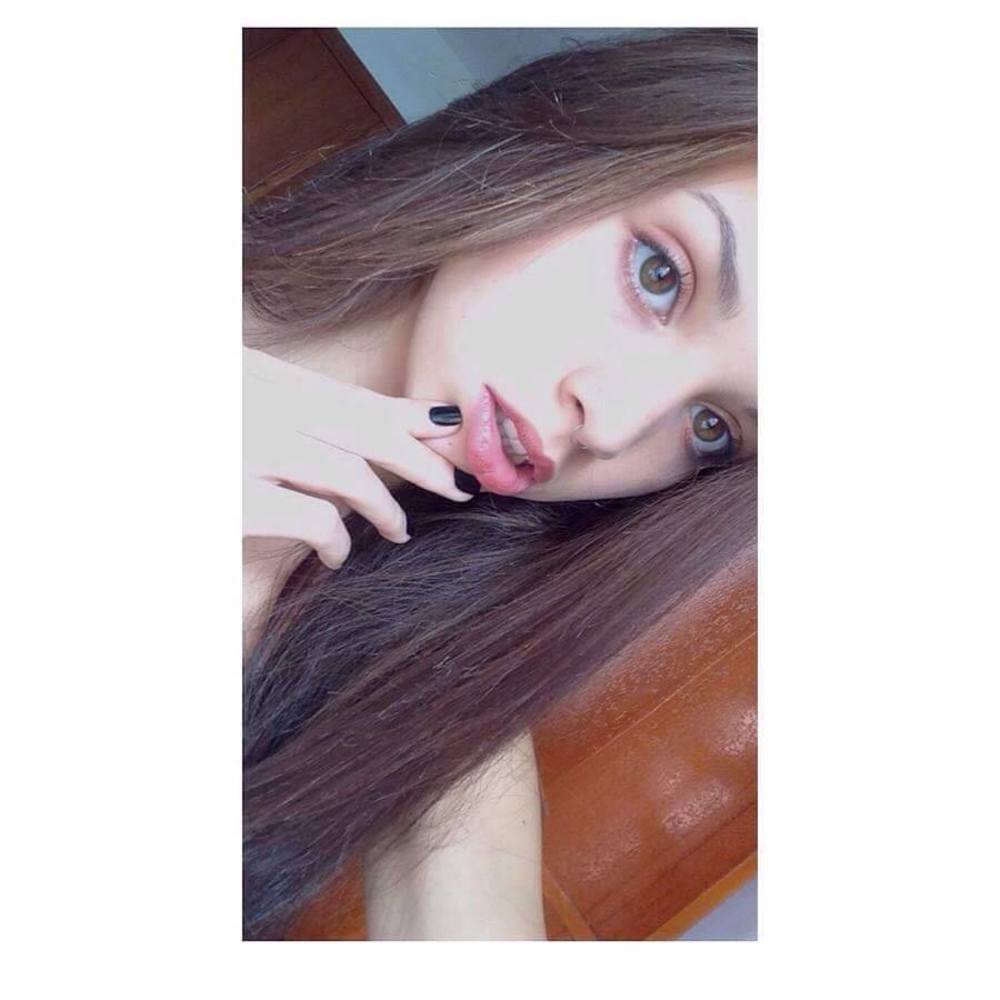 Meet your Posher, Lorena